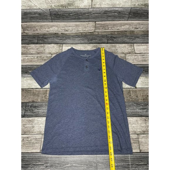 American Eagle Classic Fit Blue 2 Button Shirt - Picture 2 of 6